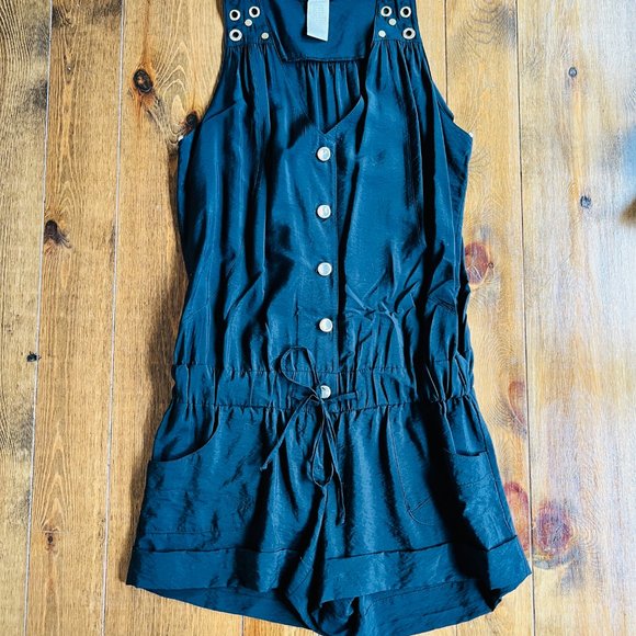 BABY PHAT | Shorts Romper with Gold Grommets - Picture 5 of 11